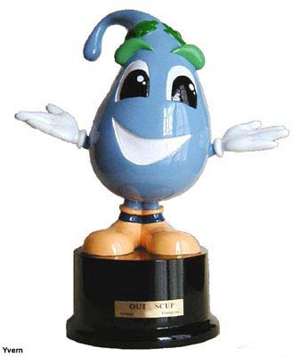 Troph&eacute;e Le Zouit Bleu mont&eacute; sur socle cylindrique verni noir